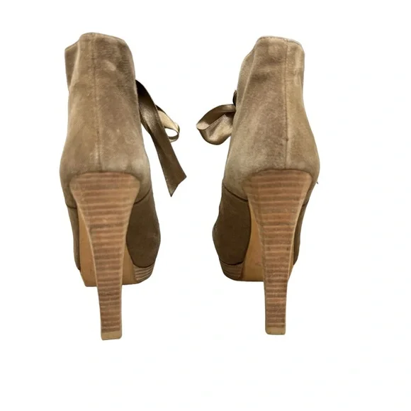 Stuart Weitzman Suede lace up Upstart peep toe heeled women’s boots 7 - Picture 4 of 10